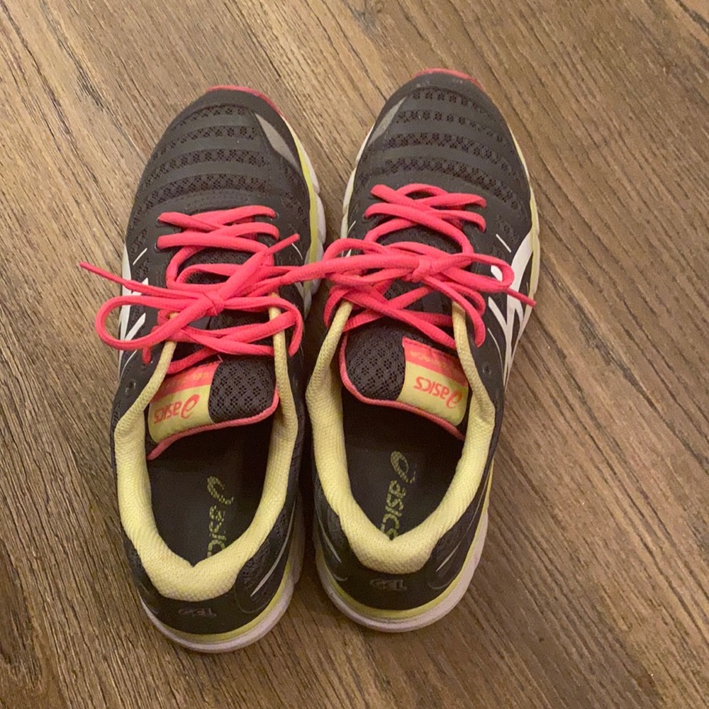 ASICS woman’s Running shoes